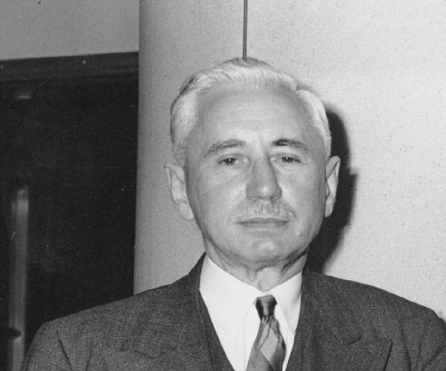 You are currently viewing WILL DURANT